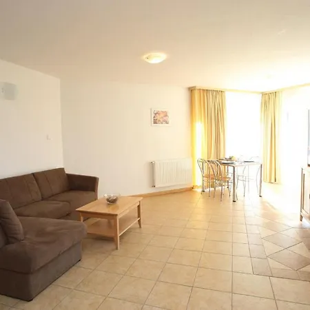 Hotel Lelle Hotel apartamentowy Balatonlelle