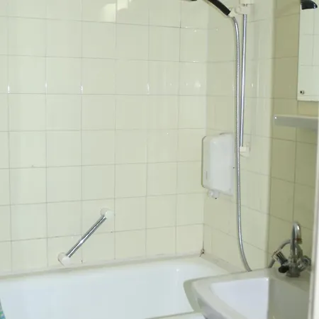 Hotel Lelle Aparthotel