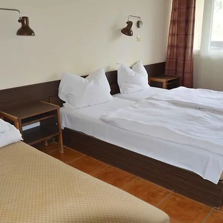 Aparthotel Hotel Lelle 2*