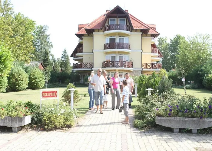 מלון דירות Hotel Lelle בלטונללה