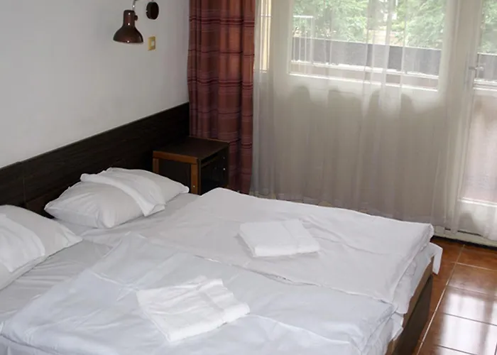 מלון דירות Hotel Lelle בלטונללה