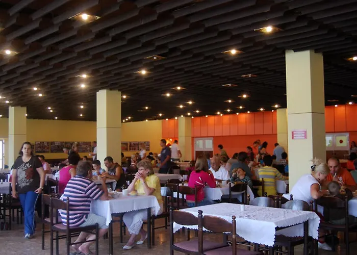 מלון דירות Hotel Lelle בלטונללה