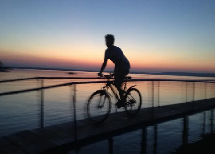 מלון דירות Hotel Lelle בלטונללה